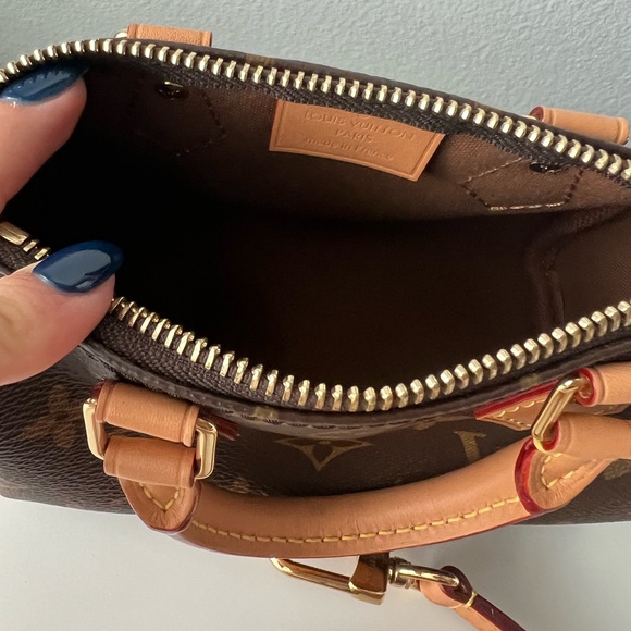 Louis Vuitton’s Nano Speedy/ Monogram canvas. - Picture 6 of 6